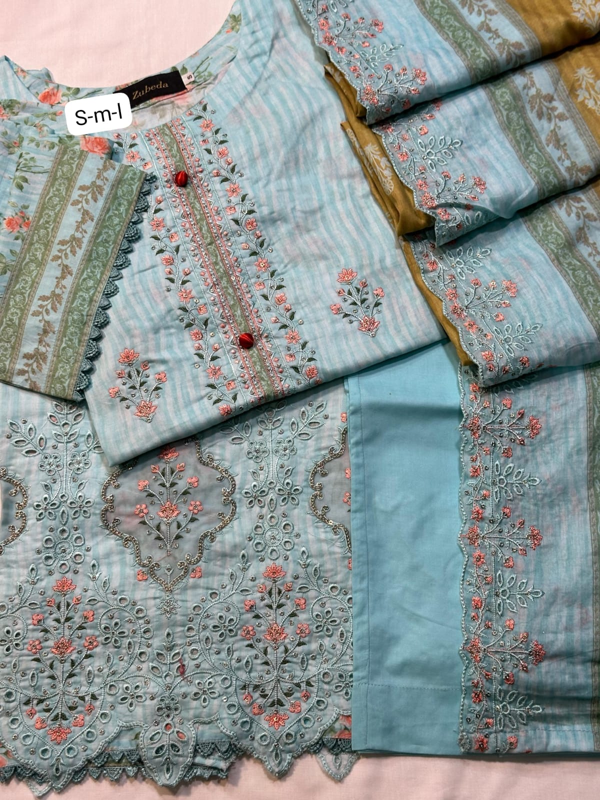 PREMIUM EMBROIDERED LAWN 3 PIECE STITCHED