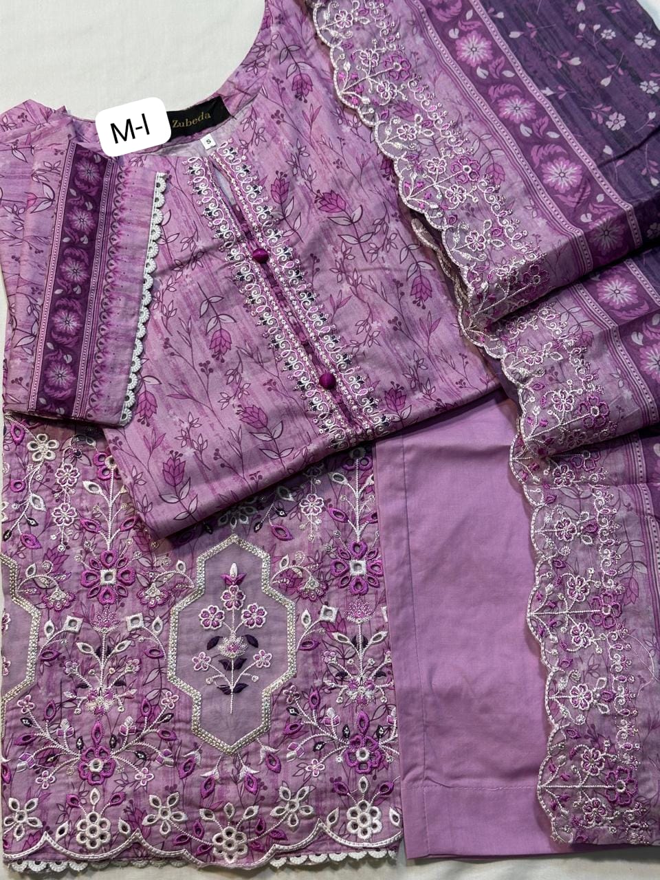 PREMIUM EMBROIDERED LAWN 3 PIECE STITCHED