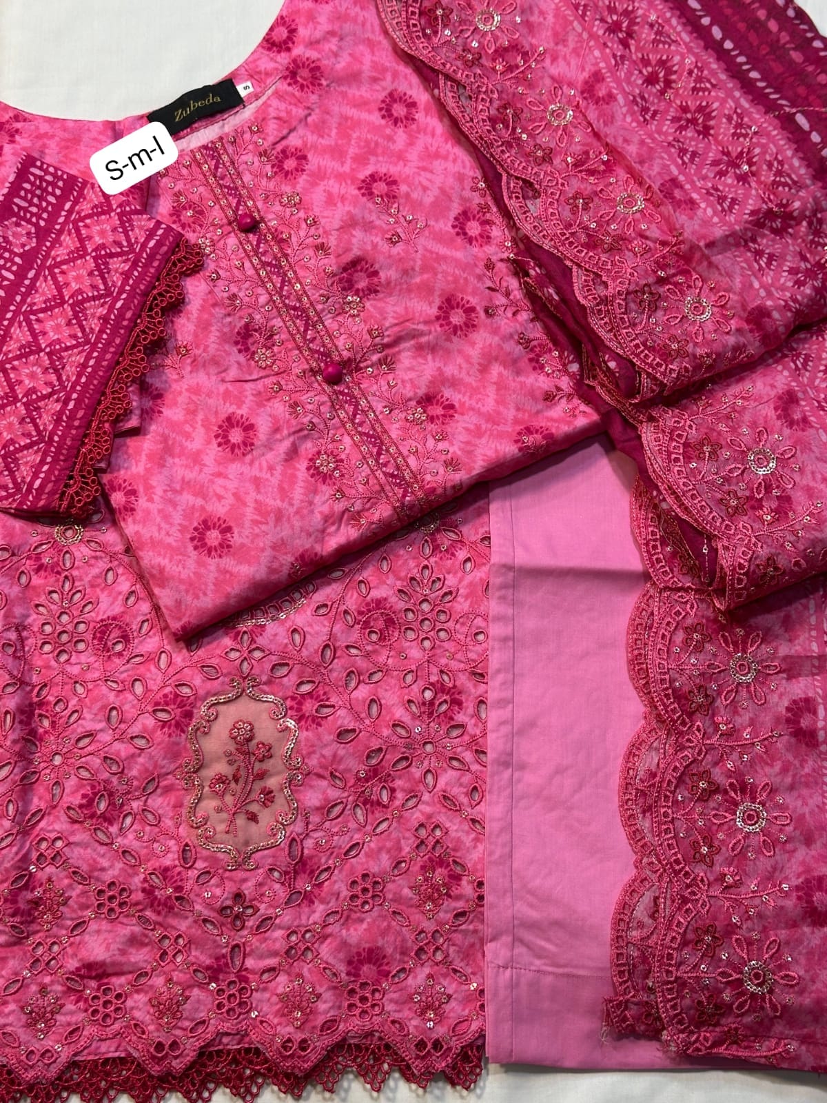 PREMIUM EMBROIDERED LAWN 3 PIECE STITCHED