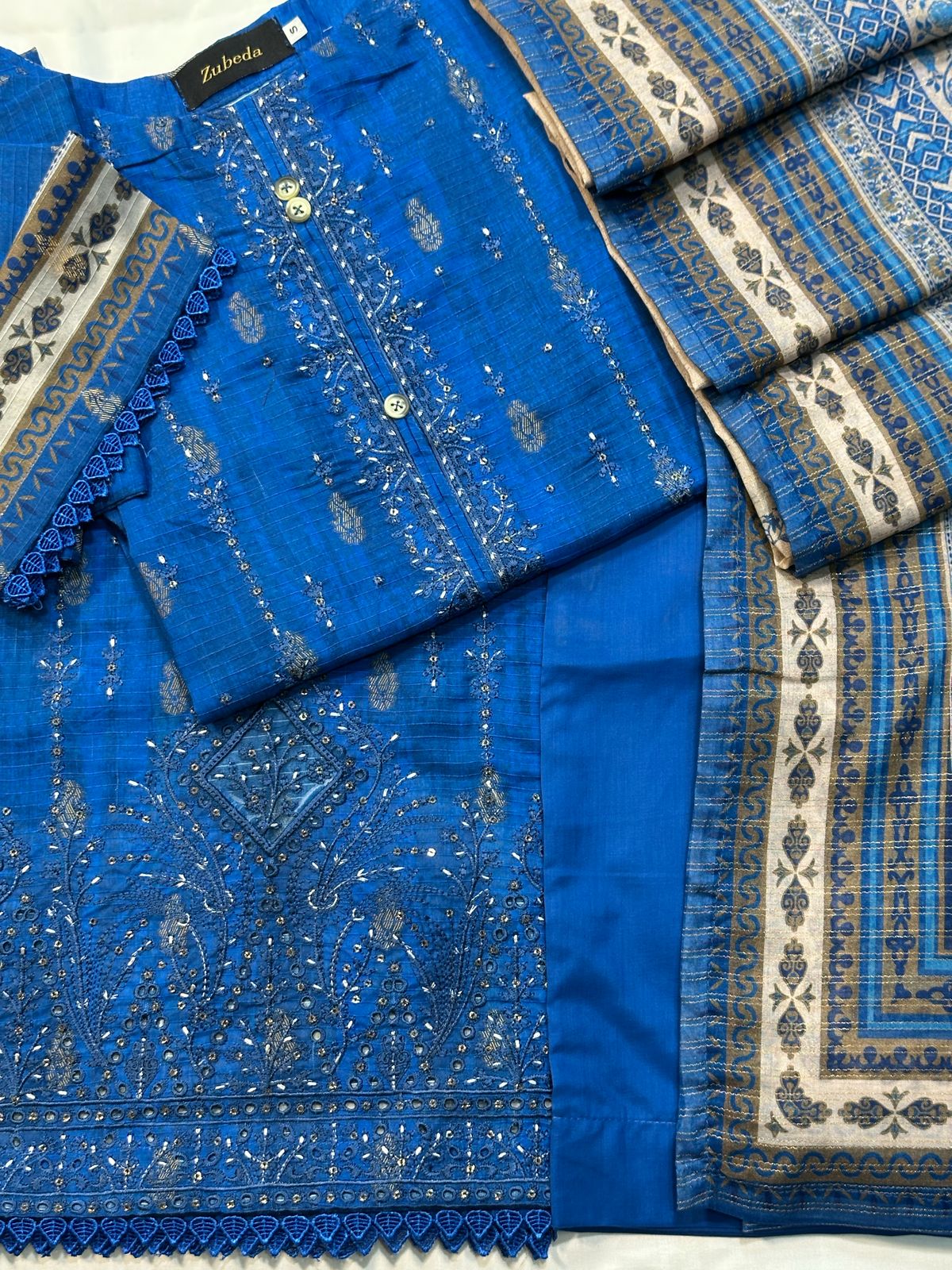 Premium Jacquard Digital Printed Embroidered Lawn Shirt 3 Piece Stitched