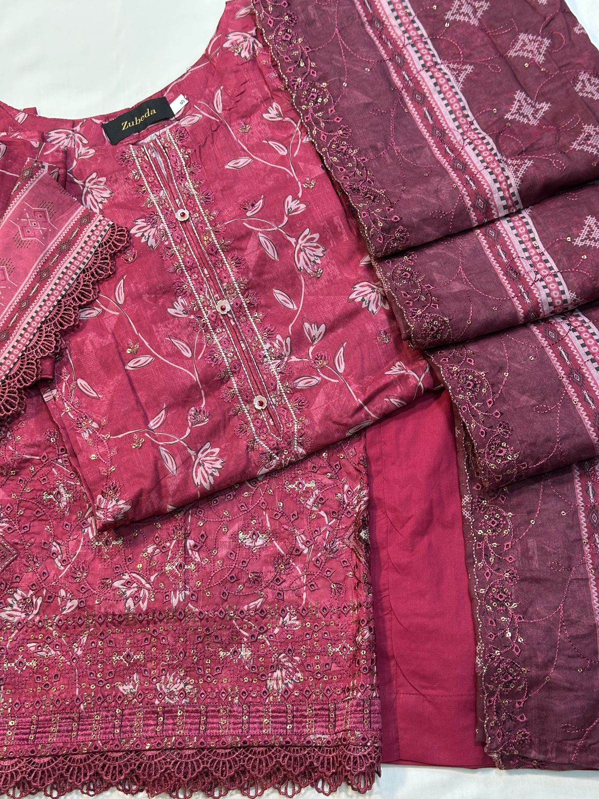PREMIUM EMBROIDERED LAWN 3 PIECE STITCHED