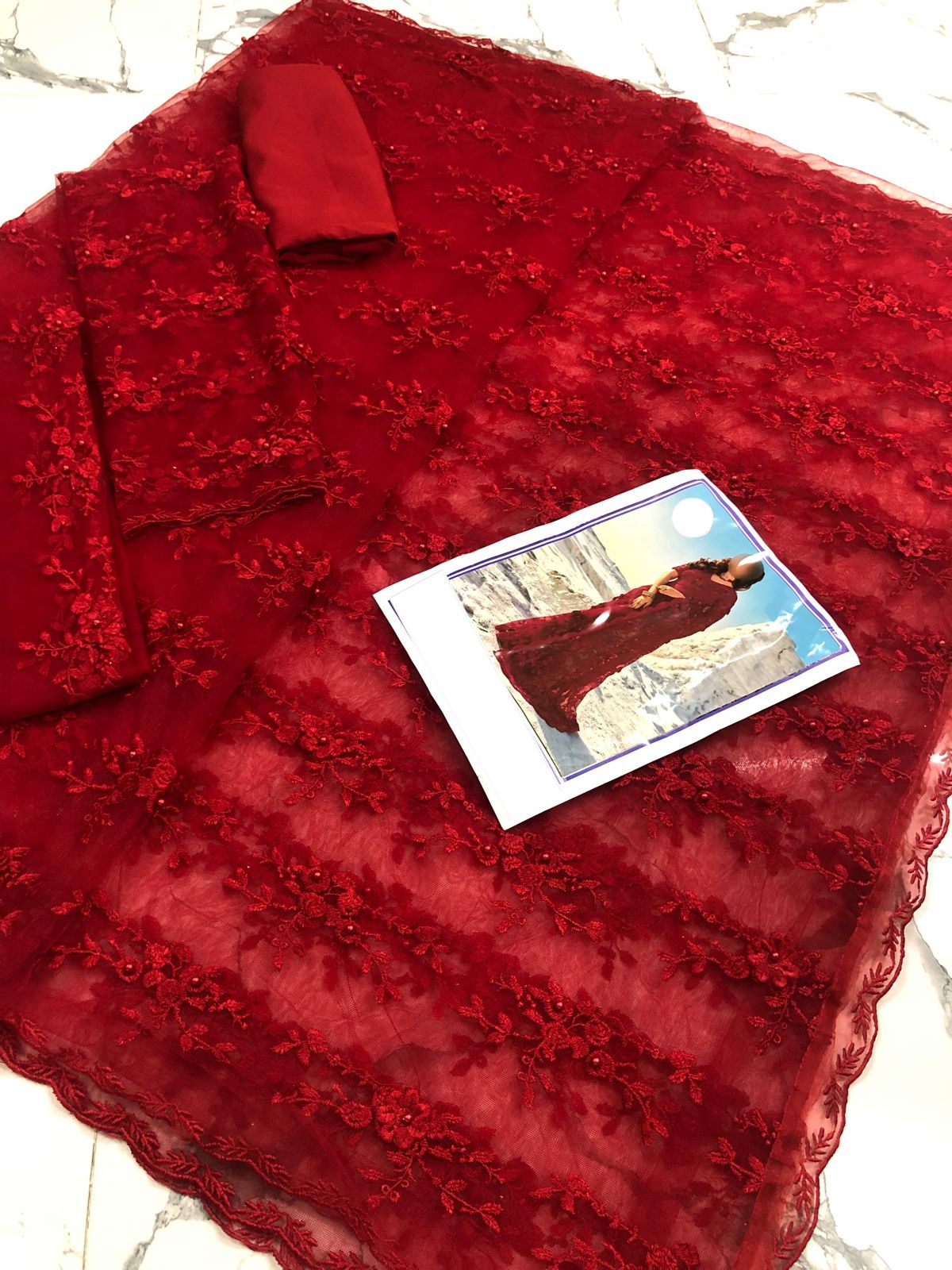 INDIAN STYLISH SAREE HEAVY THREAD EMBROIDERY