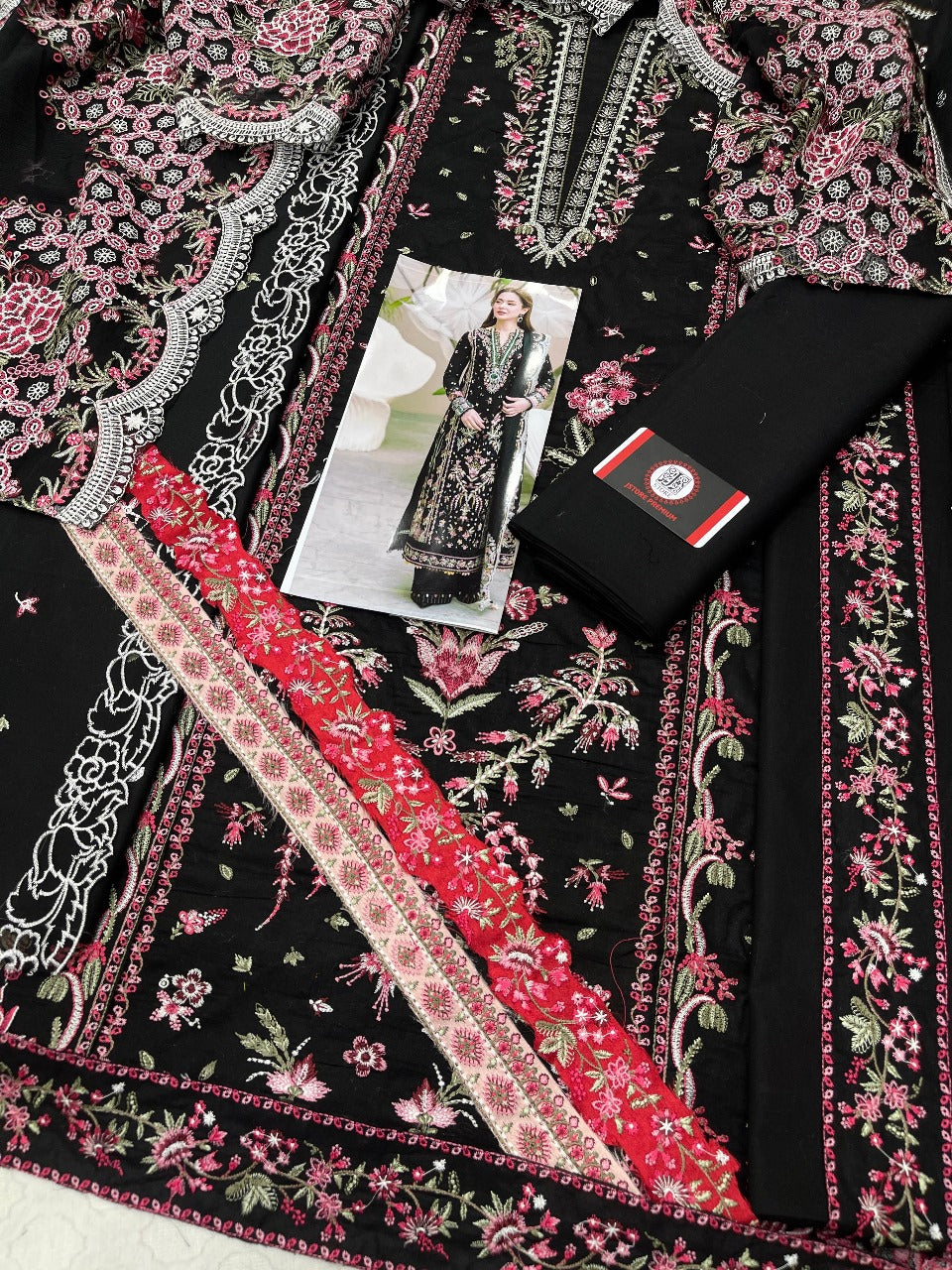 QALAMQAAR LUXURY CHIKENKARI LAWN