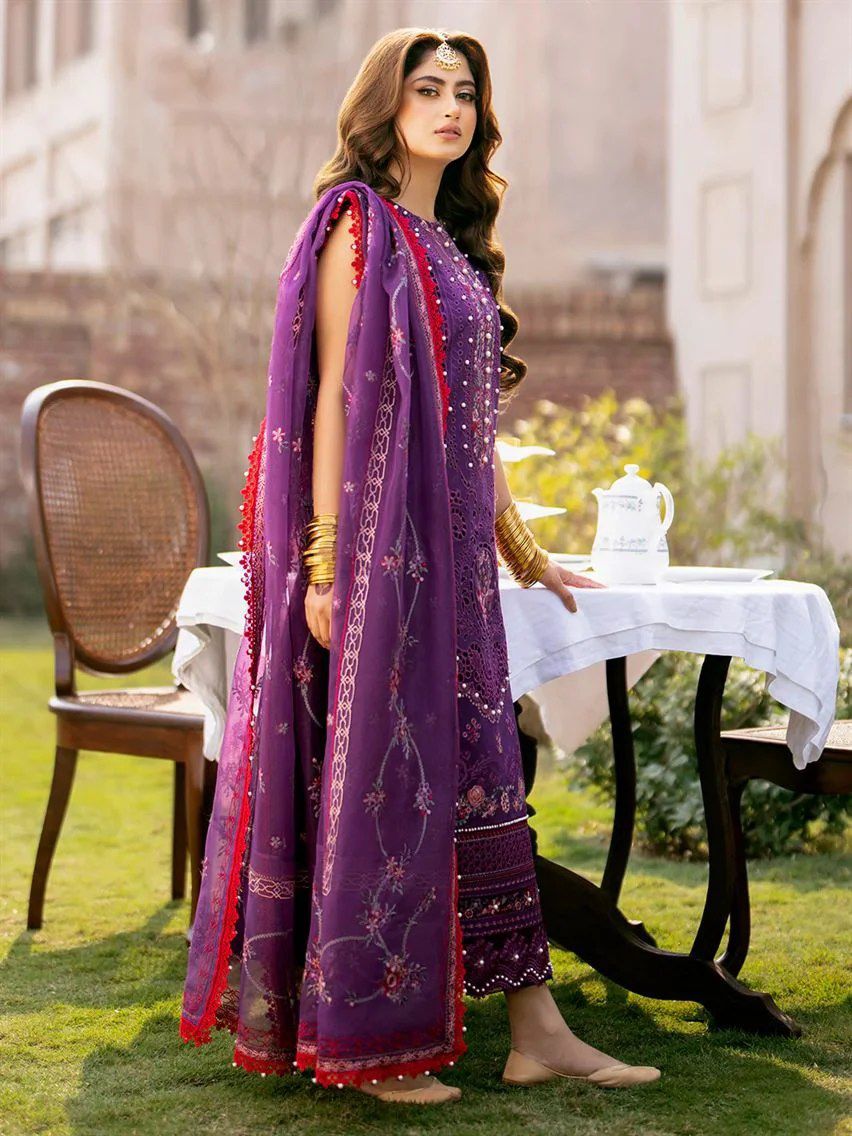 JHANNAK Presenting Binilyas Luxury Lawn Collection