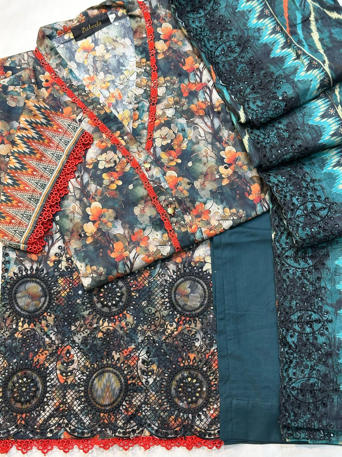 PREMIUM EMBROIDERED LAWN 3 PIECE STITCHED