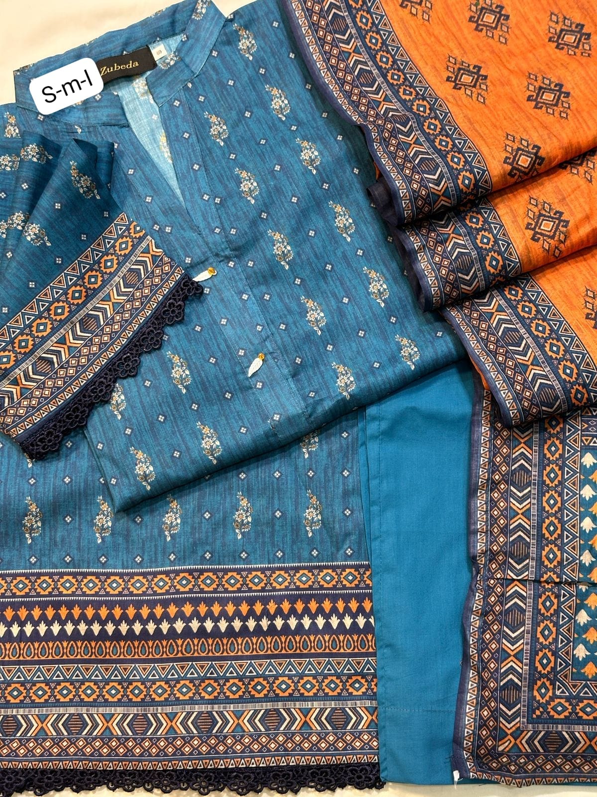 PREMIUM PRINTED LAWN 3 PIECE STITCHED