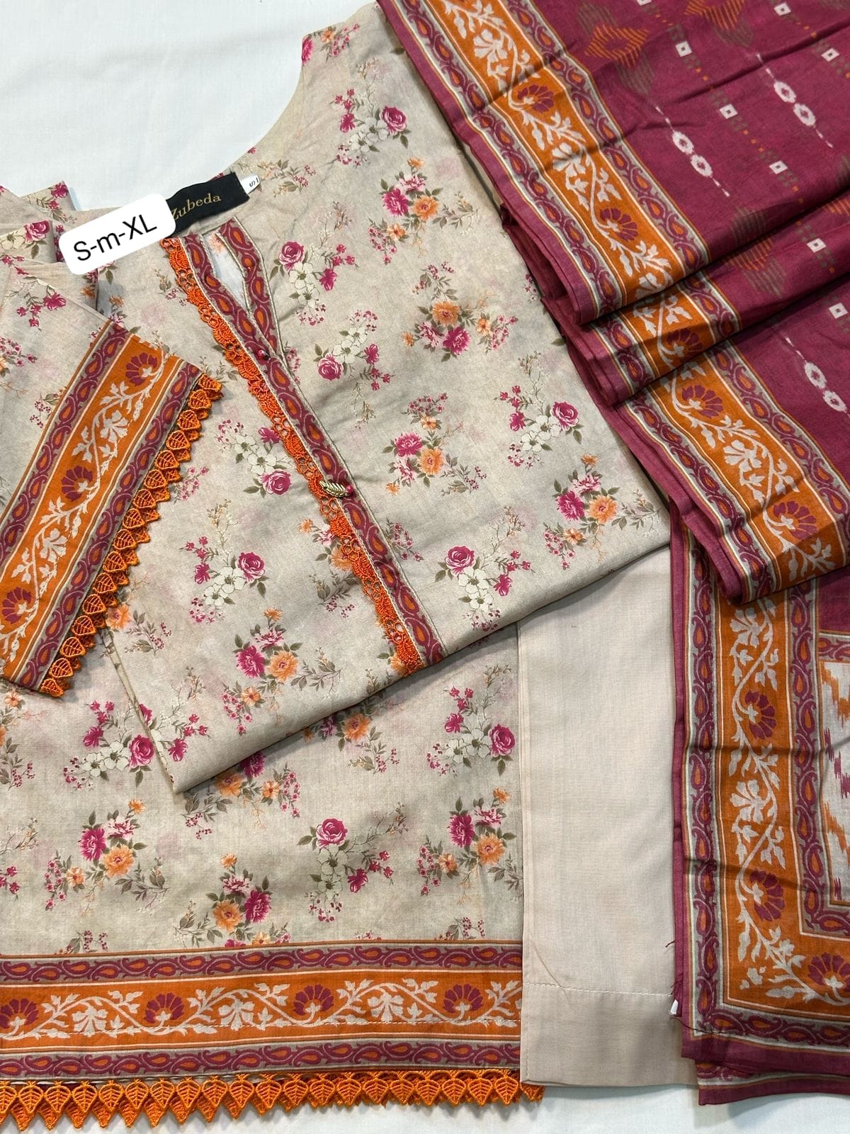 PREMIUM PRINTED LAWN 3 PIECE STITCHED